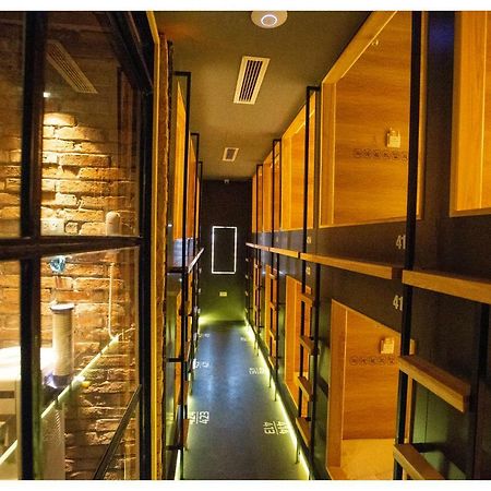 Khan Hoang Capsule Hotel (Adults Only) Hanoi Exterior photo