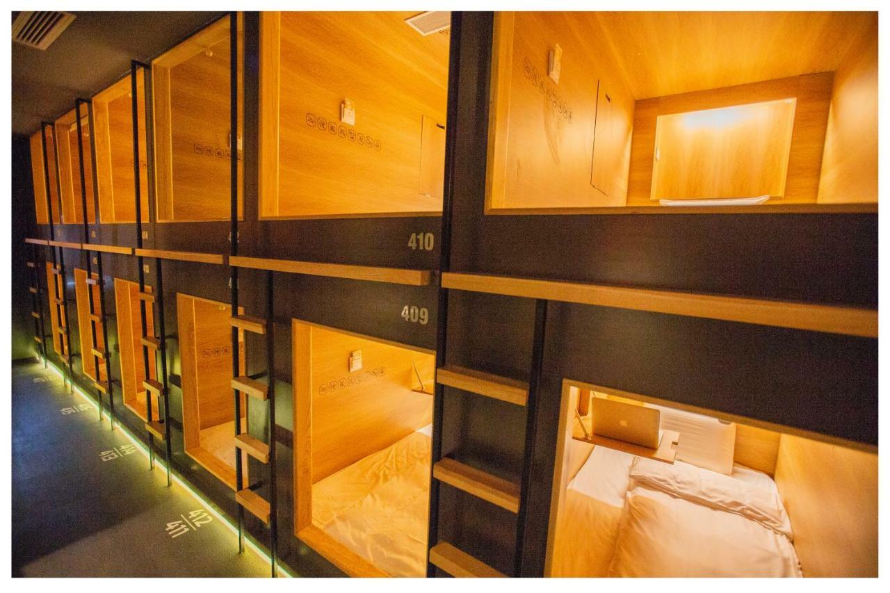 Khan Hoang Capsule Hotel (Adults Only) Hanoi Exterior photo
